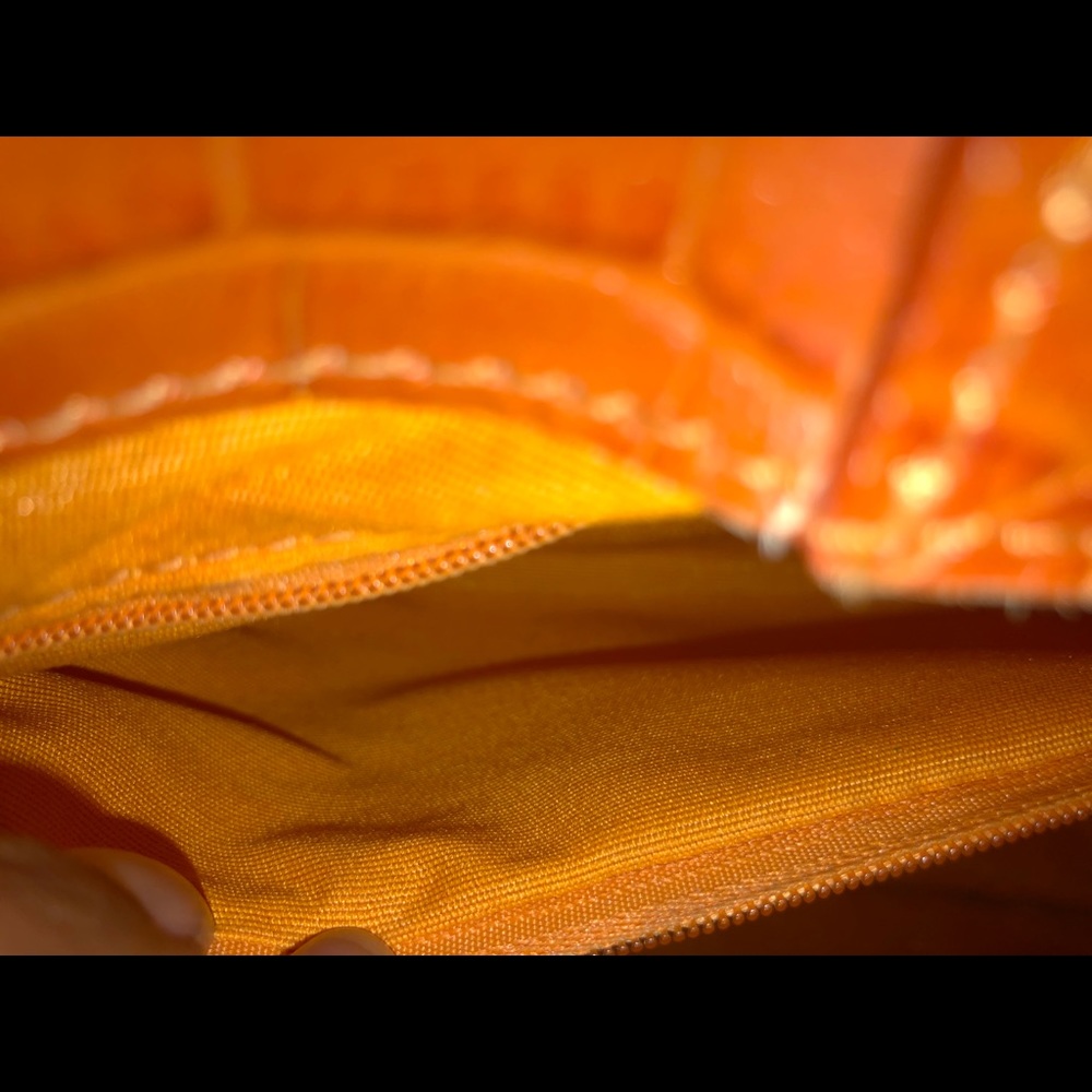 Handbag - Picture 6 of 7